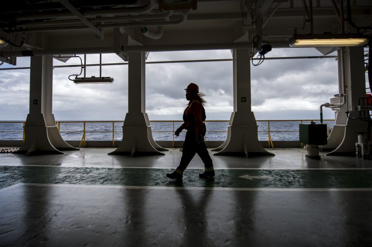 Atividades Offshore - Exploração do Bloco BM-C-33 na Bacia de Campos (2)