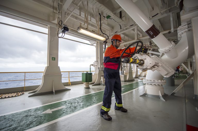 Atividades Offshore - Exploração do Bloco BM-C-33 na Bacia de Campos - Ocean Rig Mylos